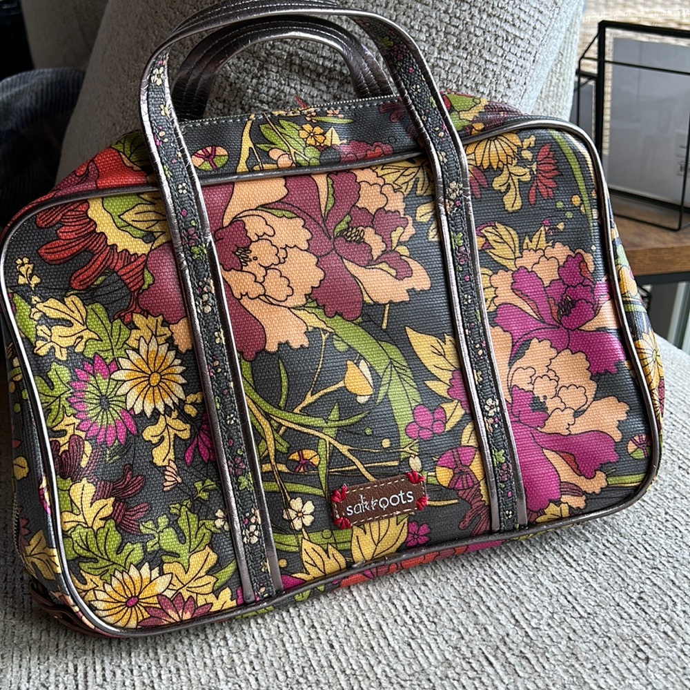 Sakroots Hanging Toiletry Bag